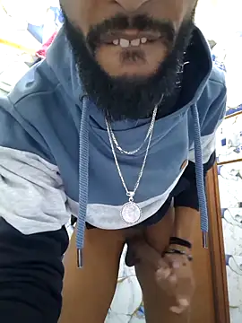 Snapshot of kingofextrasize chatting on 04-07-26, 05:02 kingofextrasize online show from 04-07-26, 05:02