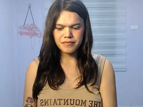 Snapshot of Miss_Ivanawolf chatting on 12-22-25, 11:07 Miss Ivanawolf online show from 12-22-25, 11:07