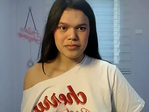 Snapshot of Miss_Ivanawolf chatting on 03-24-26, 05:34 Miss Ivanawolf online show from 03-24-26, 05:34