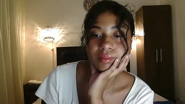 Snapshot of dark_enchantress_ chatting on 03-28-26, 04:56 dark enchantress online show from 03-28-26, 04:56