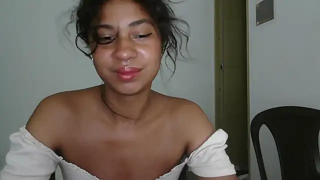 Snapshot of dark_enchantress_ chatting on 04-02-26, 05:38 dark enchantress online show from 04-02-26, 05:38