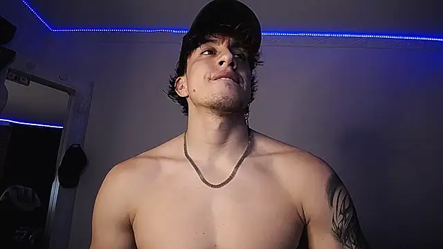 strongboy  online show from 01-12-25, 02:14