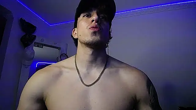 strongboy  online show from 01-19-25, 12:38