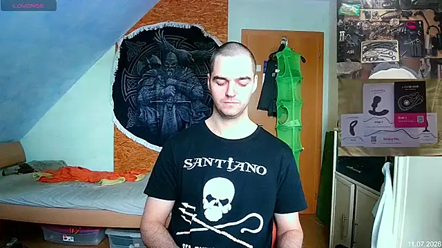 Snapshot of Chris23547 chatting on 07-19-26, 11:03 Chris23547 online show from 07-19-26, 11:03
