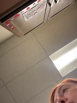 Snapshot of cinnatitties chatting on 09-08-25, 06:29 cinnatitties online show from 09-08-25, 06:29