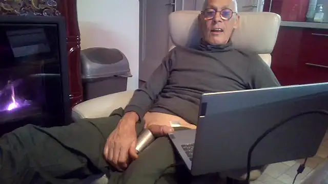 pierre5004 online show from 03-17-26, 06:33