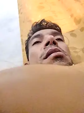 Snapshot of Alejandro11once1 chatting on 03-26-26, 07:19 Alejandro11once1 online show from 03-26-26, 07:19