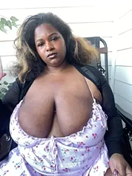 Snapshot of BigFineSelena chatting on 03-19-26, 09:52 BigFineSelena online show from 03-19-26, 09:52