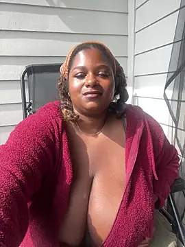 BigFineSelena online show from 05-18-26, 03:07