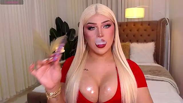 Your Majesty Tyra online show from 02-08-25, 04:03