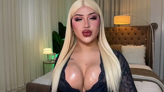 Your Majesty Tyra online show from 03-15-25, 03:18