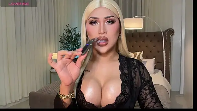 Your Majesty Tyra online show from 03-14-26, 05:24