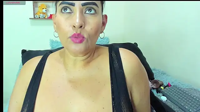 anie milf1 online show from 07-08-26, 09:52