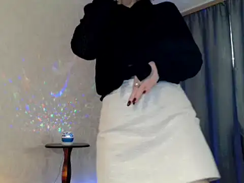 elenaza online show from 11-26-25, 10:05