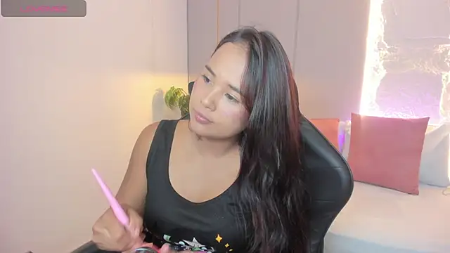 isabella florez online show from 07-22-26, 01:19
