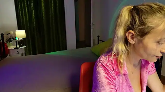 ZoeGrant online show from 05-14-26, 05:20