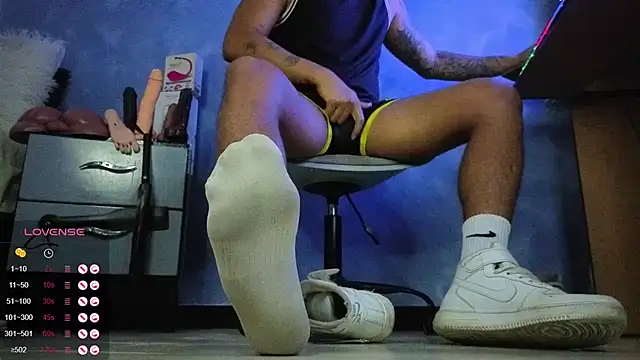 TomLover 12 online show from 04-14-26, 01:28