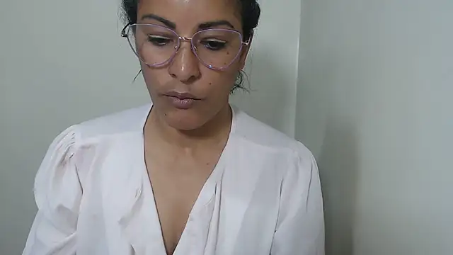 Snapshot of kateleyagrey chatting on 07-15-26, 07:19 kateleyagrey online show from 07-15-26, 07:19