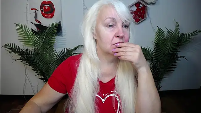Snapshot of BlondyLeeBest chatting on 03-01-26, 07:27 BlondyLeeBest online show from 03-01-26, 07:27