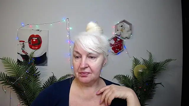 Snapshot of BlondyLeeBest chatting on 03-02-26, 07:21 BlondyLeeBest online show from 03-02-26, 07:21