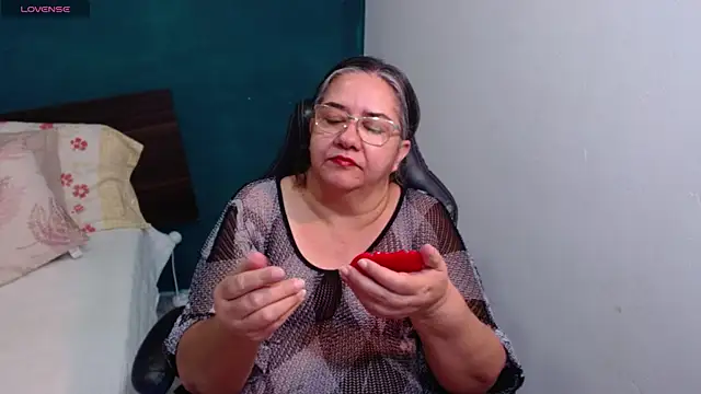 scaelettdubois online show from 03-26-26, 02:39