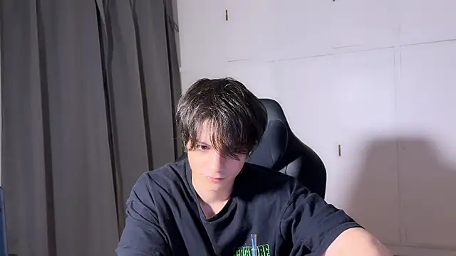 SasukeUhchiaa online show from 02-20-26, 06:37