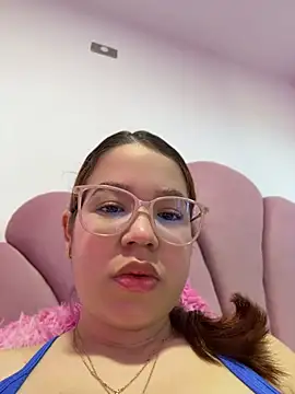 Lucyklein2022 online show from 07-24-26, 01:53