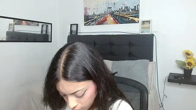 vaness weet online show from 11-13-25, 08:08