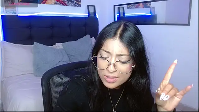 vaness weet online show from 11-26-25, 07:37