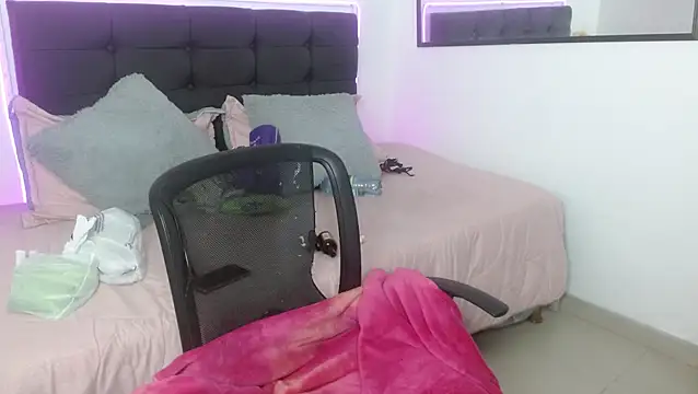 vaness weet online show from 02-19-26, 09:11