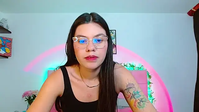 Layla Rachel online show from 09-11-25, 01:28