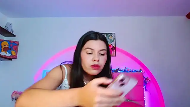 Layla Rachel online show from 10-14-25, 12:55