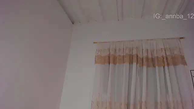 Snapshot of annie_barozzi chatting on 06-19-26, 12:31 annie barozzi online show from 06-19-26, 12:31