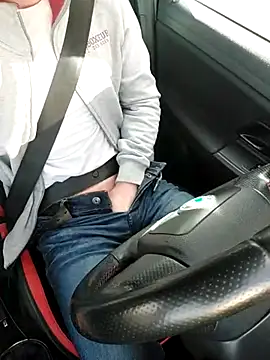 Xcoquinx online show from 03-22-25, 07:47