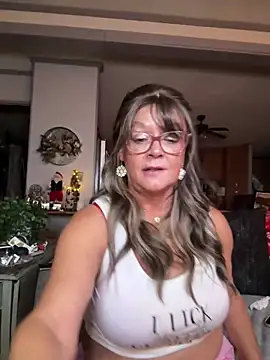 cowgirlc online show from 11-19-25, 03:28