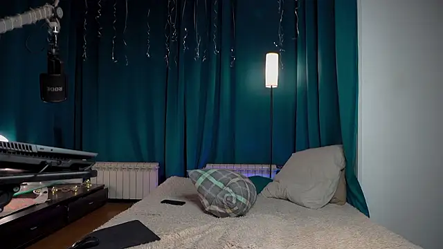 VIktorSecret online show from 03-19-26, 04:49