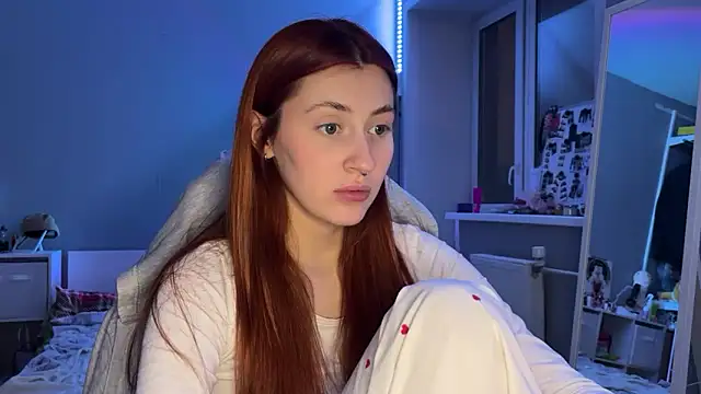 Uniarten online show from 02-16-25, 04:32