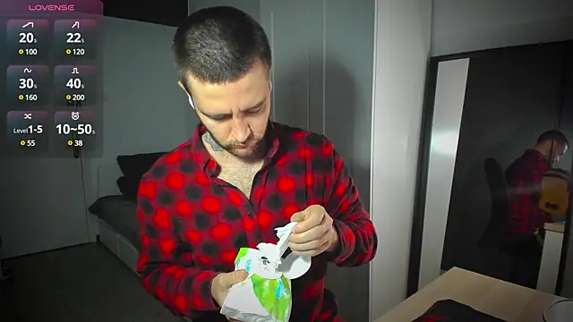 HonestAndrew online show from 01-31-25, 06:35