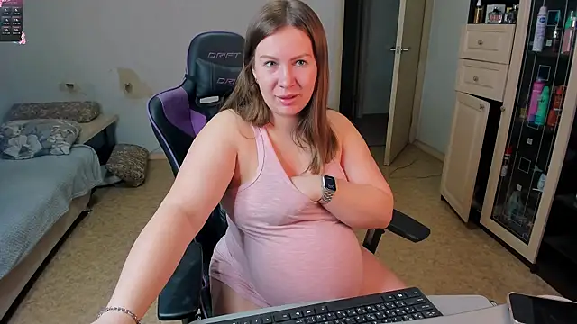 stella vestal online show from 03-08-26, 04:00