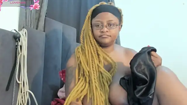 Snapshot of CuteBustyBabes chatting on 12-30-24, 05:02 CuteBustyBabes online show from 12-30-24, 05:02