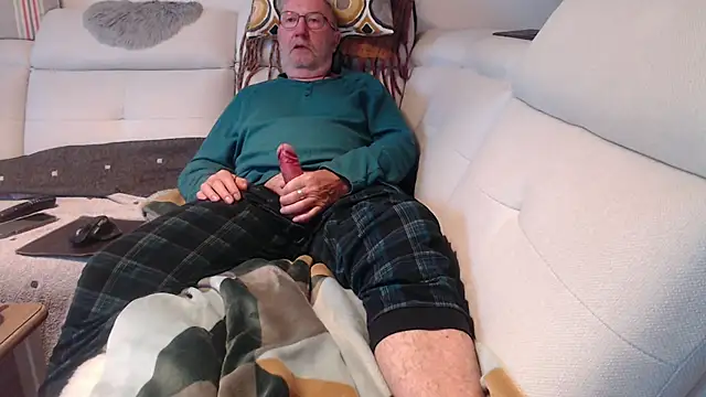 Nudelschwanz online show from 05-18-26, 04:07