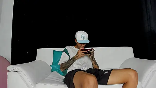 self love46 online show from 04-12-26, 05:07