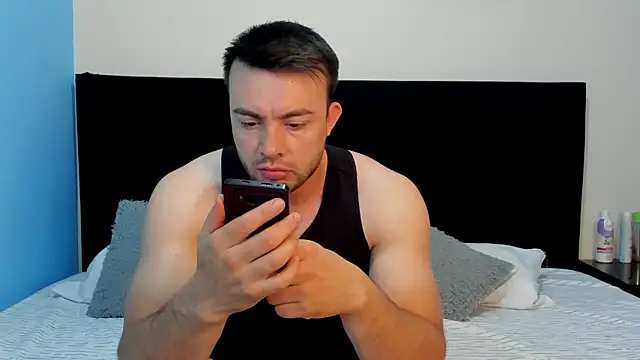 lissandthor13 online show from 04-15-26, 09:27