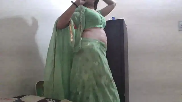 lovelydesi21 online show from 01-07-26, 05:04