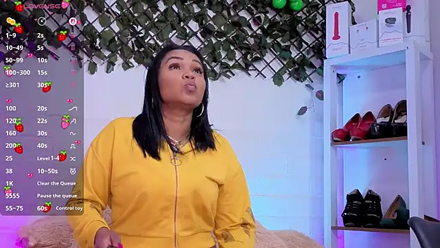 louise nails online show from 06-29-26, 06:52