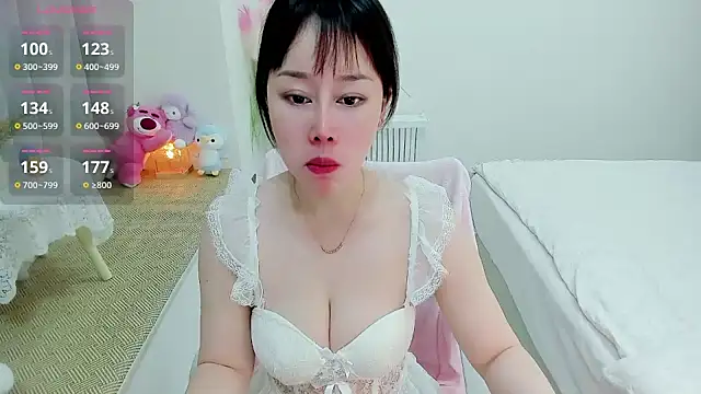 Vivian-6 online show from 05-09-26, 12:38