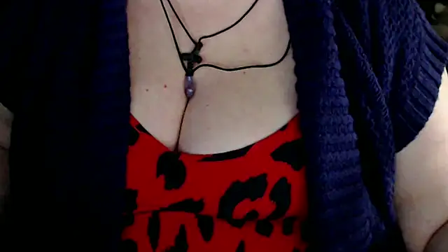 Snapshot of mayasmith chatting on 04-28-26, 12:21 mayasmith online show from 04-28-26, 12:21