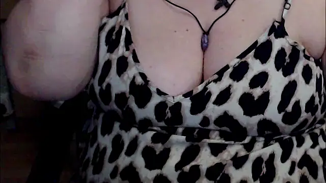 Snapshot of mayasmith chatting on 05-26-26, 06:42 mayasmith online show from 05-26-26, 06:42