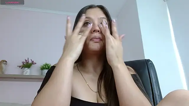  juliana rios online show from 03-29-26, 06:52