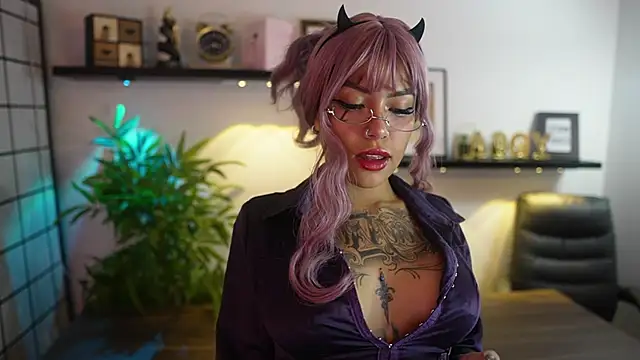 Scarlett collins02 online show from 04-18-26, 01:20